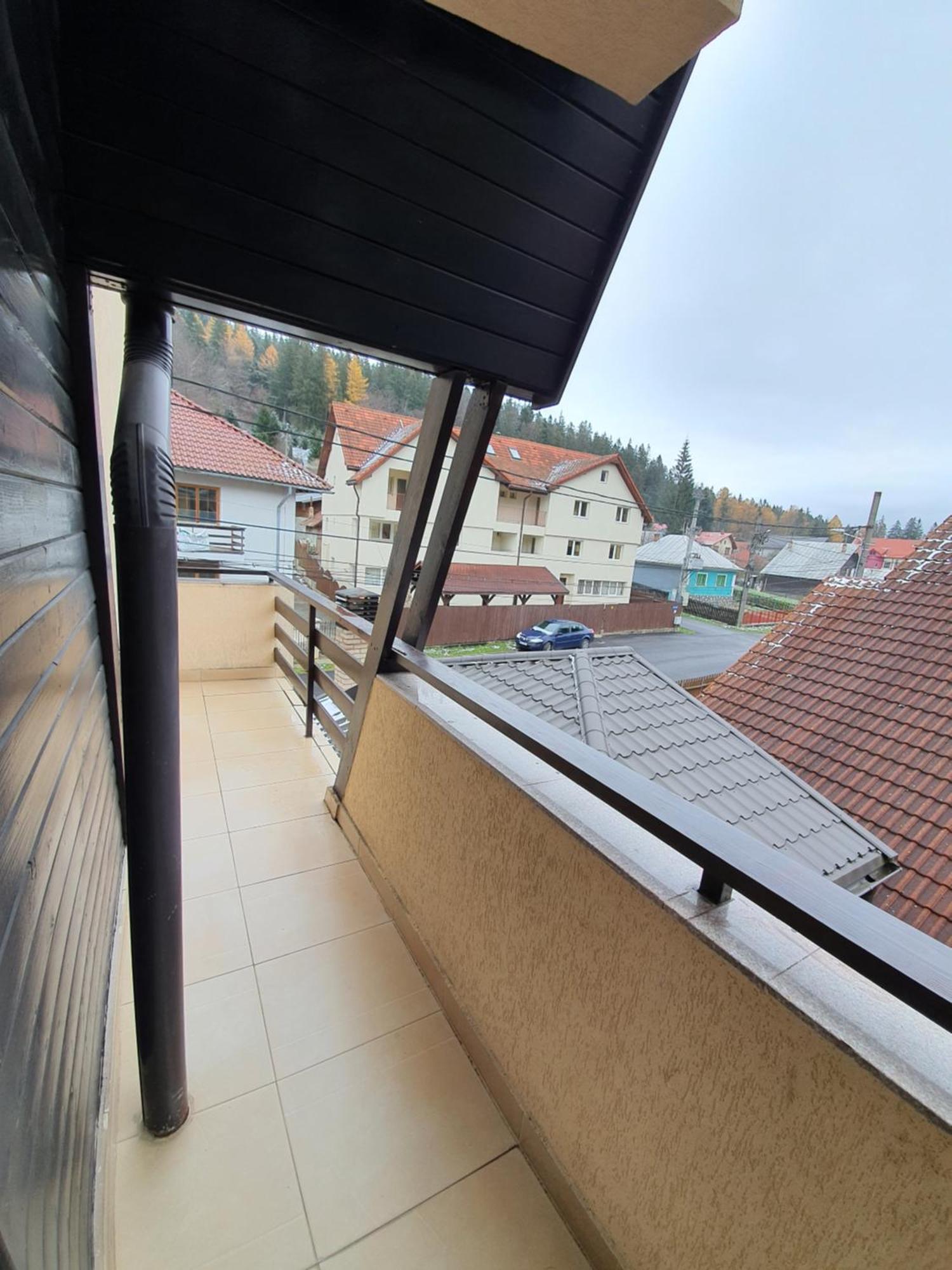 Pensiunea Public House Buşteni Стая снимка